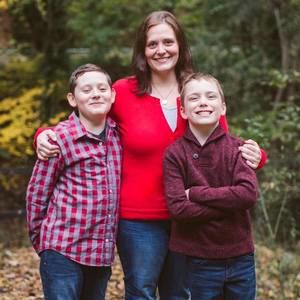 Meet your Posher, Elizabeth